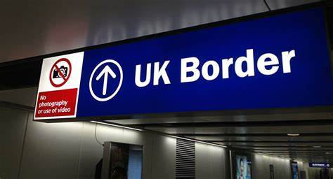Великобритания Иммиграционная позиция размешает недовольство среди нации ЕС
